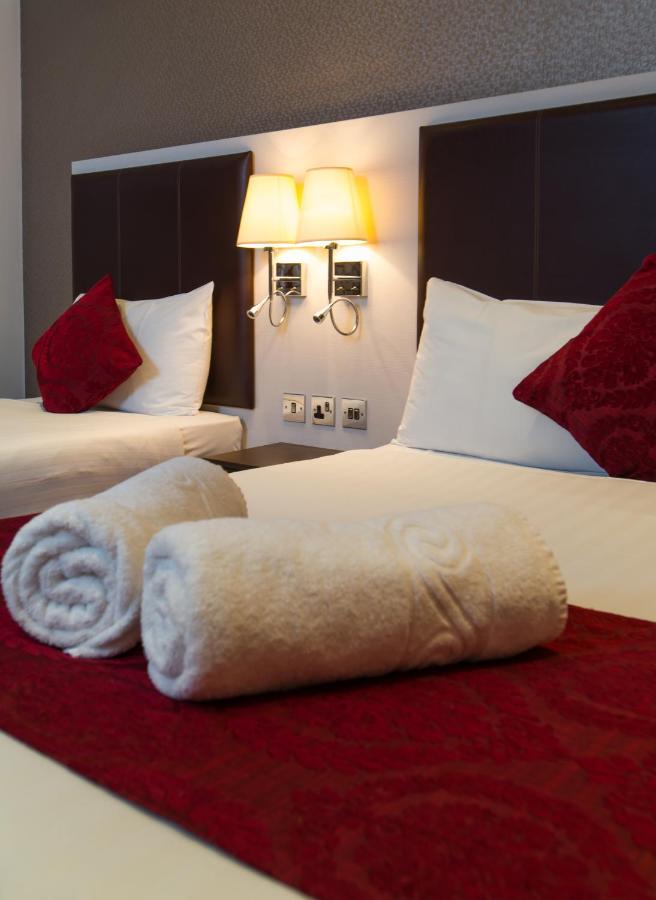Chambre Standard avec Lit Double et Lit Simple - Non-Fumeurs